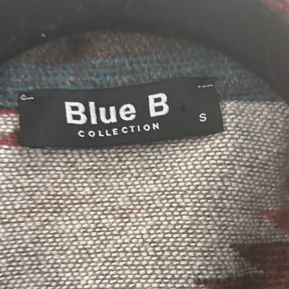 Women's Multicolor Patterned Jacket - Picture 2 of 3